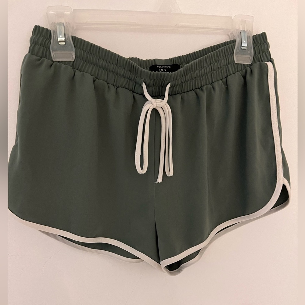 Drawstring shorts - Picture 4 of 4